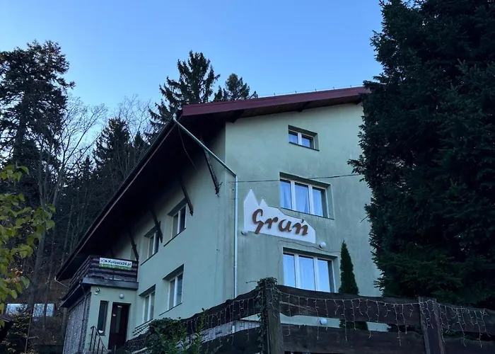 Gasthuis Pensjonat Gran 3*